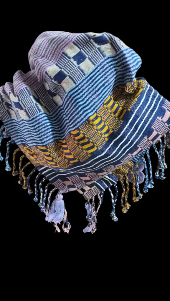 Pachmina colores rayas azules.webp